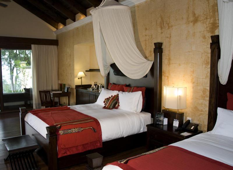 Hotel La Reunion Golf Resort And Residences Antigua Oda fotoğraf