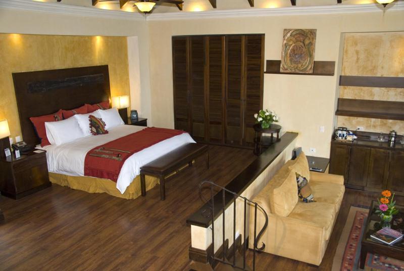 Hotel La Reunion Golf Resort And Residences Antigua Dış mekan fotoğraf